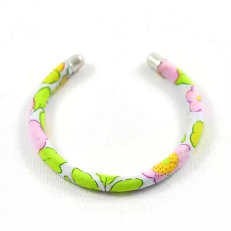 Ananas toucans