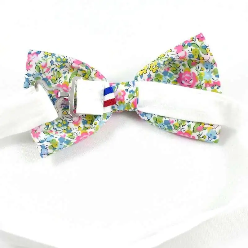 Nœud papillon simple large Liberty Emma and Georgina pinka